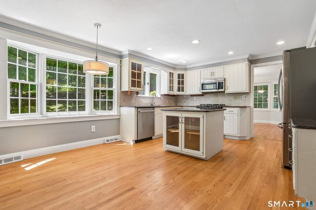 89 Summer Hill Road, Madison, CT 06443