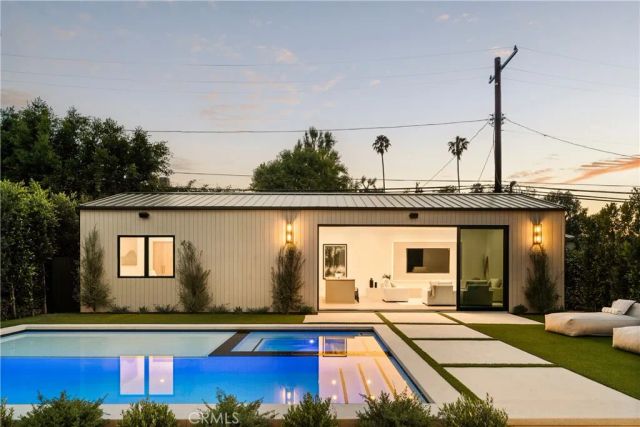 4133 Ventura Canyon Avenue, Sherman Oaks, CA 91423