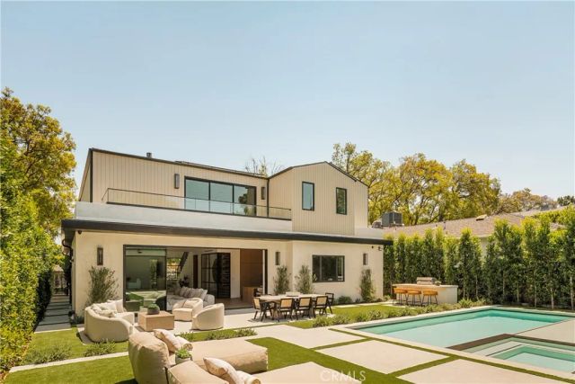 4133 Ventura Canyon Avenue, Sherman Oaks, CA 91423