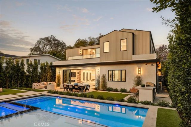 4133 Ventura Canyon Avenue, Sherman Oaks, CA 91423