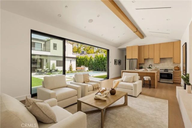 4133 Ventura Canyon Avenue, Sherman Oaks, CA 91423