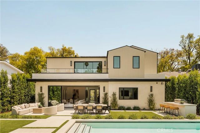 4133 Ventura Canyon Avenue, Sherman Oaks, CA 91423