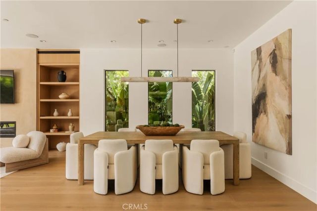 4133 Ventura Canyon Avenue, Sherman Oaks, CA 91423