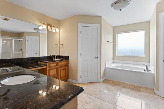 1110 Papeete Street, Tiki Island, TX 77554