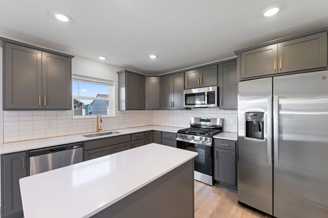 414 James Parkway, Elko New Market, MN 55054