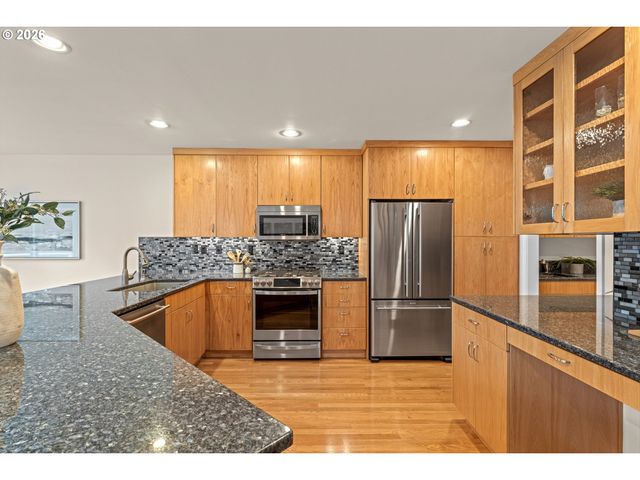 3490 CHAPARREL Loop, West Linn, OR 97068