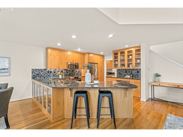 3490 CHAPARREL Loop, West Linn, OR 97068