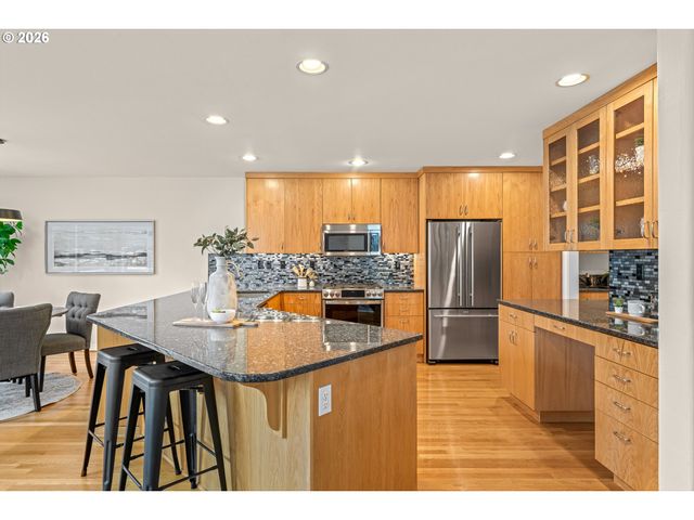 3490 CHAPARREL Loop, West Linn, OR 97068