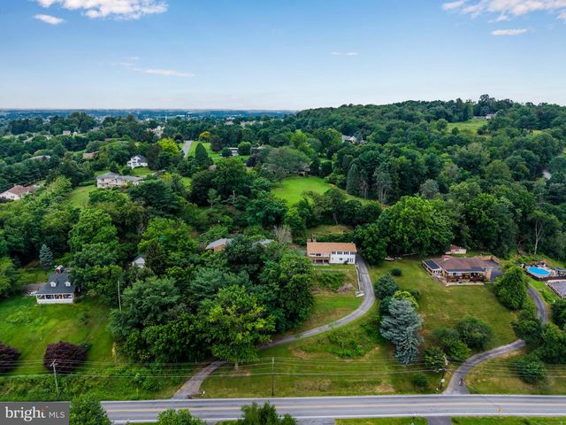 12309 COUNTRY CLUB ROAD, Waynesboro, PA 17268