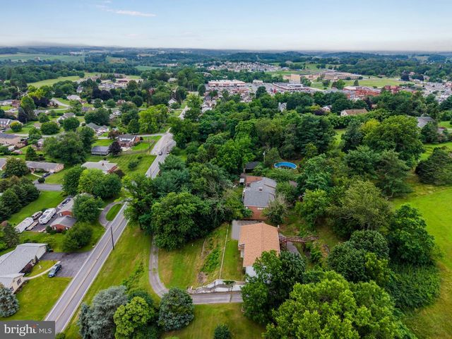 12309 COUNTRY CLUB ROAD, Waynesboro, PA 17268