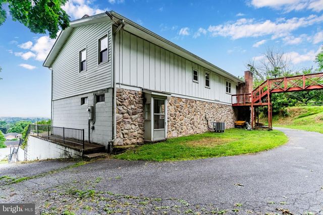 12309 COUNTRY CLUB ROAD, Waynesboro, PA 17268