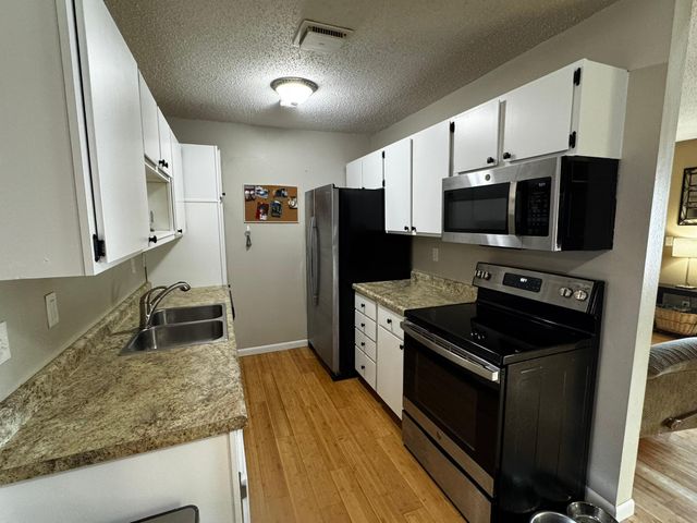 2119 2nd Avenue E, West Fargo, ND 58078