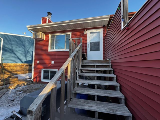 2119 2nd Avenue E, West Fargo, ND 58078