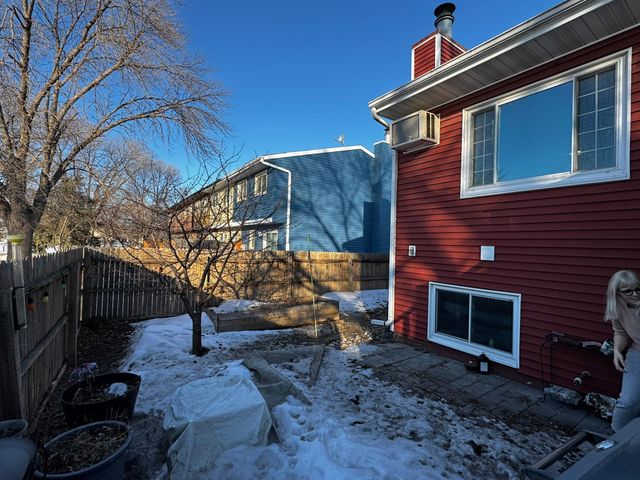 2119 2nd Avenue E, West Fargo, ND 58078