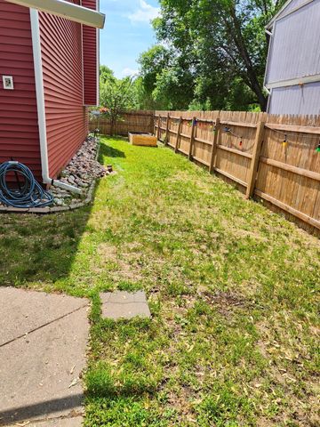 2119 2nd Avenue E, West Fargo, ND 58078