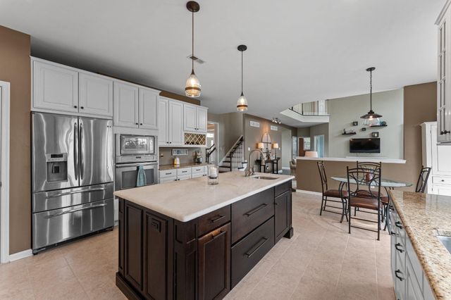2124 ARBORDALE CIR, Schwenksville, PA 19473