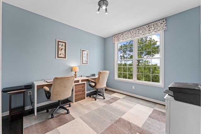 2124 ARBORDALE CIR, Schwenksville, PA 19473