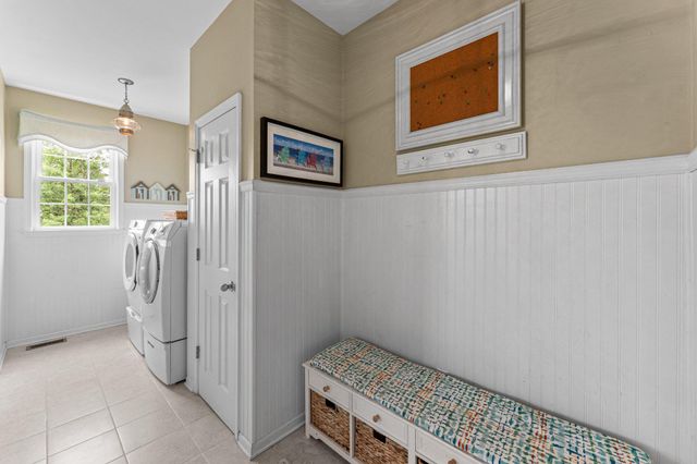2124 ARBORDALE CIR, Schwenksville, PA 19473