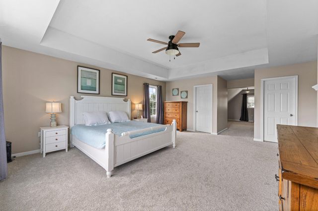 2124 ARBORDALE CIR, Schwenksville, PA 19473