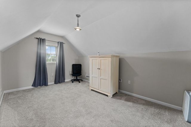 2124 ARBORDALE CIR, Schwenksville, PA 19473