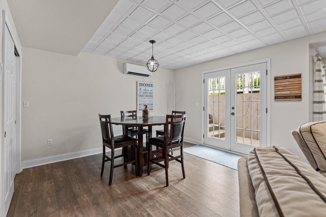 2124 ARBORDALE CIR, Schwenksville, PA 19473