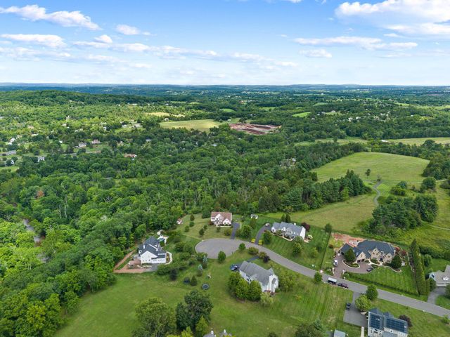 2124 ARBORDALE CIR, Schwenksville, PA 19473