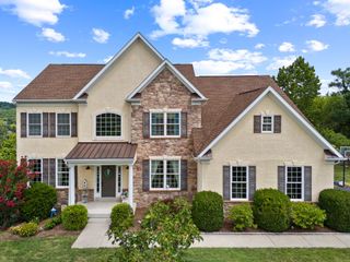2124 ARBORDALE CIR, Schwenksville, PA 19473
