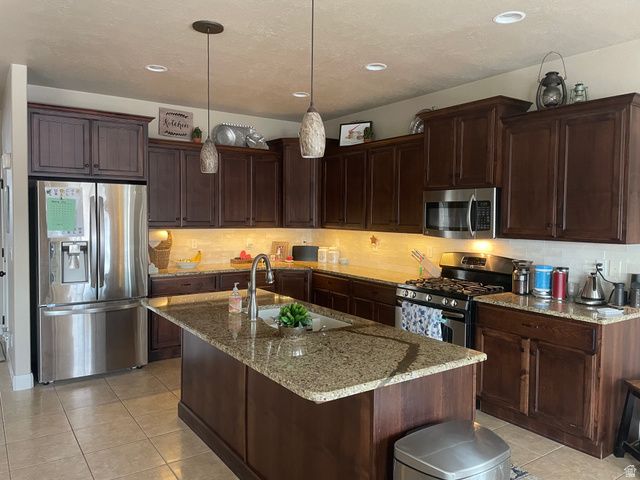 2056 E 1325 N, Layton, UT 84040
