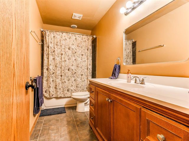 7421 High Meadows Lane, Piedmont, OK 73078