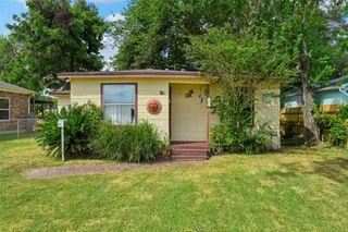 300 16th Avenue N, Texas City, TX 77590