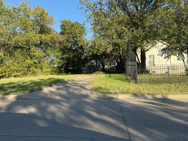 3304 Ellis Avenue, Fort Worth, TX 76106