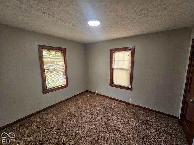 211 Nursery Road, Anderson, IN 46012