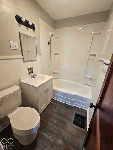 211 Nursery Road, Anderson, IN 46012