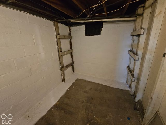 211 Nursery Road, Anderson, IN 46012