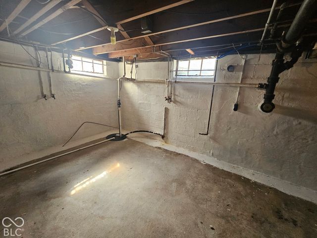 211 Nursery Road, Anderson, IN 46012