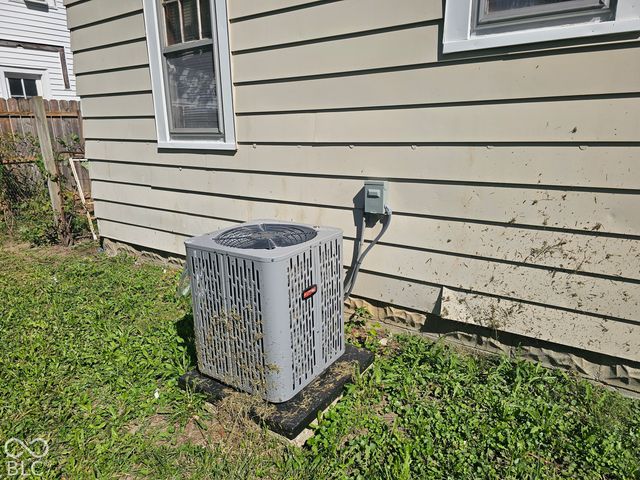 211 Nursery Road, Anderson, IN 46012