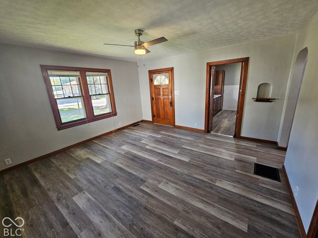 211 Nursery Road, Anderson, IN 46012