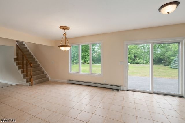 526 County Road 579, Raritan Twp., NJ 08551