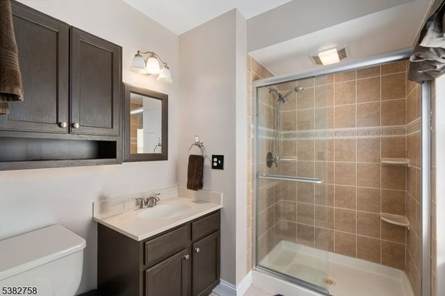 526 County Road 579, Raritan Twp., NJ 08551