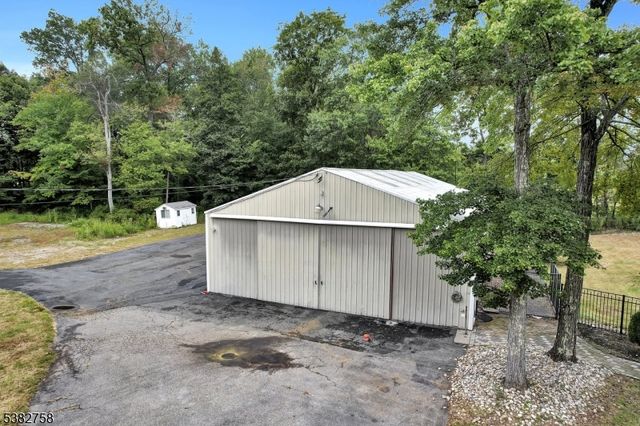 526 County Road 579, Raritan Twp., NJ 08551