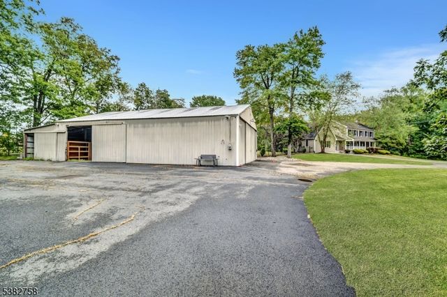 526 County Road 579, Raritan Twp., NJ 08551