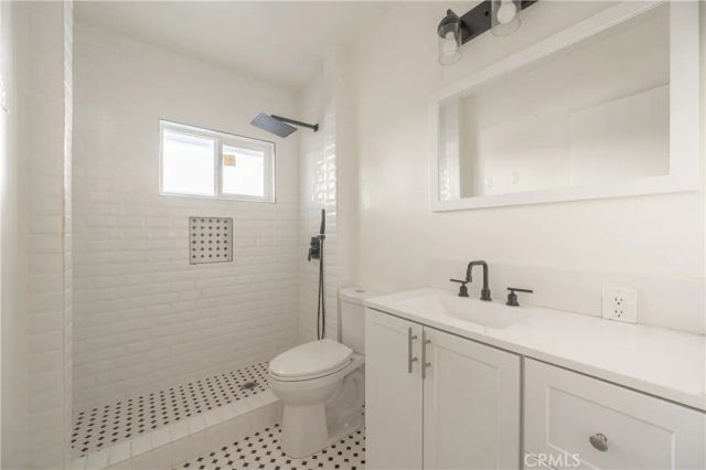 4579 Ambrose Avenue 4, Los Angeles, CA 90027