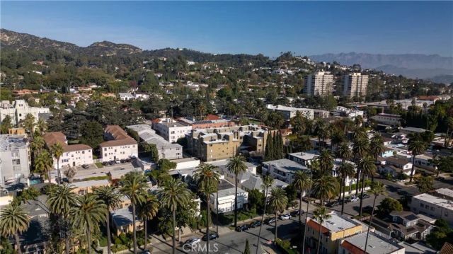 4579 Ambrose Avenue 4, Los Angeles, CA 90027