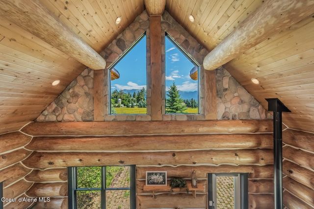 158 W Mountainview Rd, Moyie Springs, ID 83845