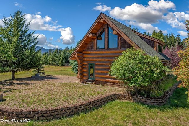 158 W Mountainview Rd, Moyie Springs, ID 83845