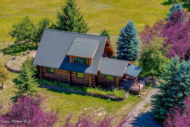 158 W Mountainview Rd, Moyie Springs, ID 83845