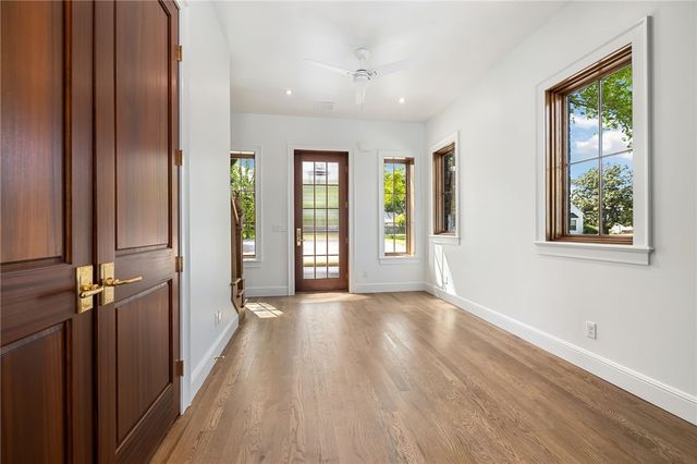 506 NW B Street, Bentonville, AR 72712