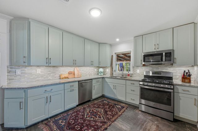 1101 Arcadia Ave, Austin, TX 78757