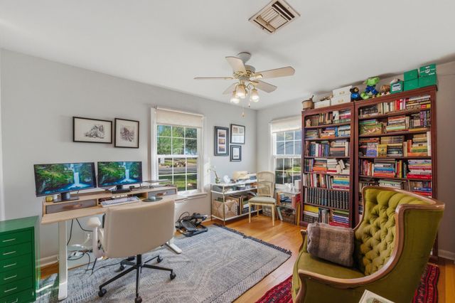 1101 Arcadia Ave, Austin, TX 78757