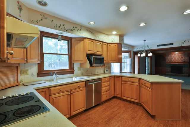 1033 Firth Avenue, Columbus, OH 43085